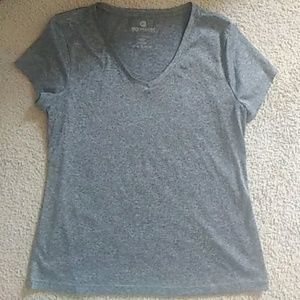 Gray tshirt